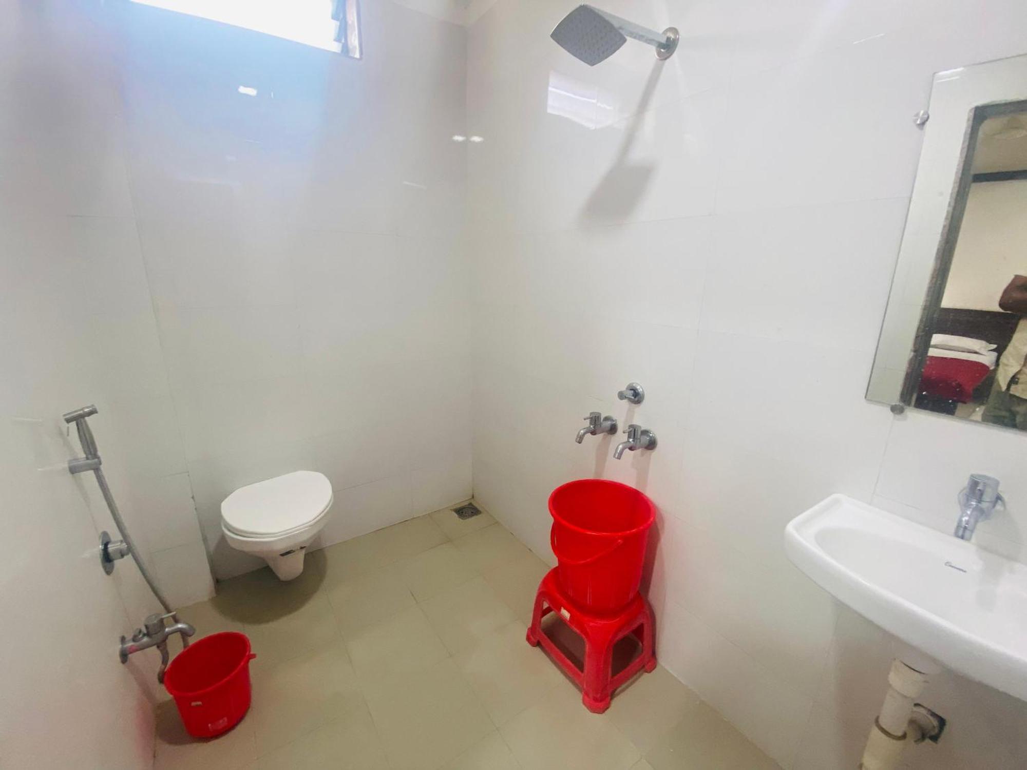 Hotel Sai Bhawani Sirdi Kültér fotó